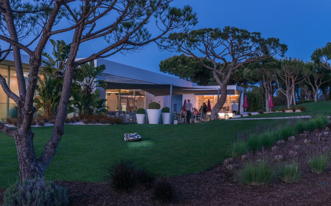 Газонокосилка-робот Husqvarna Automower 450X (9678530-11) original4 Газонокосилка-робот Husqvarna Automower 450X (9678530-11) original4