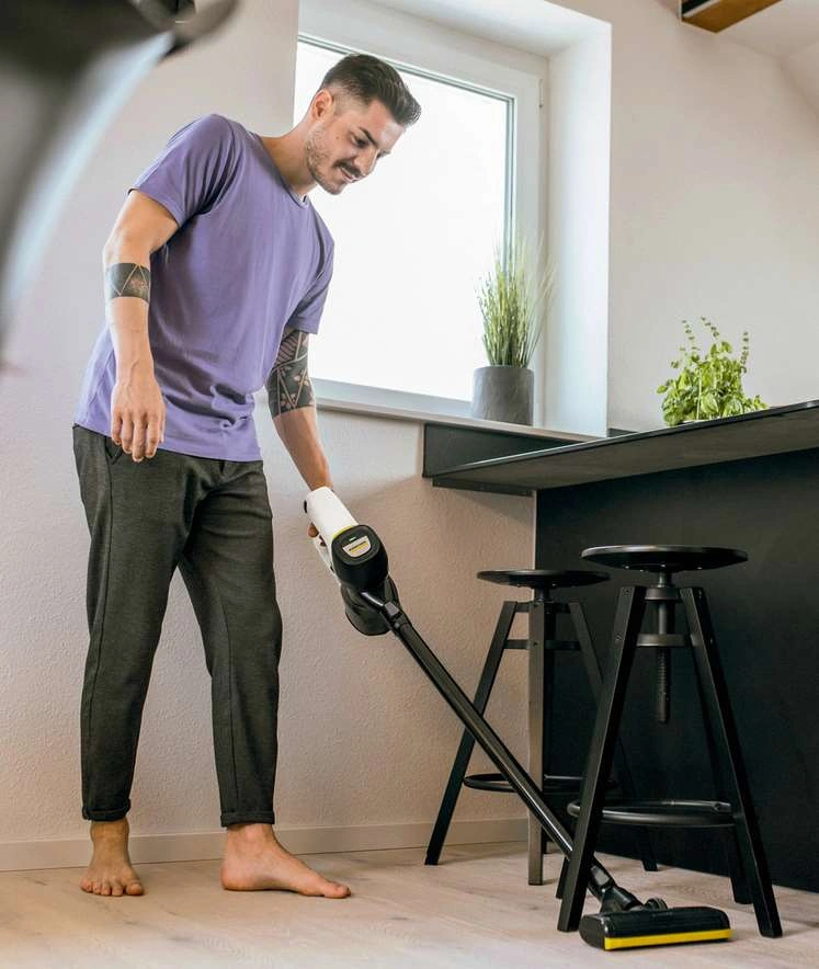 Вертикальный+ручной пылесос (2в1) Karcher VC 4 Cordless myHome (1.198-630.0) original2 Вертикальный+ручной пылесос (2в1) Karcher VC 4 Cordless myHome (1.198-630.0) original2