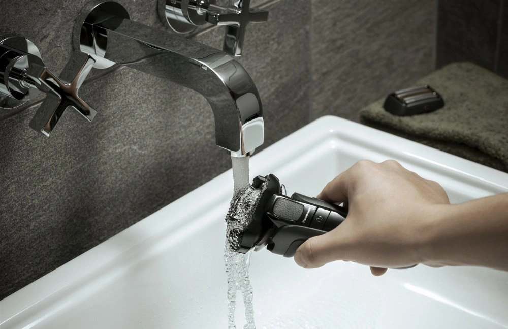 Электробритва мужская Panasonic ES-LV6U-K820 original15 Электробритва мужская Panasonic ES-LV6U-K820 original15