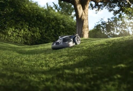 Газонокосилка-робот Husqvarna AM 320 NERA (9705351-11) original5 Газонокосилка-робот Husqvarna AM 320 NERA (9705351-11) original5