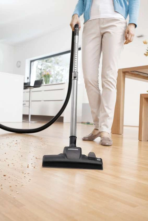 Пылесос с мешком Karcher VC 2.8 (1.198-031.0) original9 Пылесос с мешком Karcher VC 2.8 (1.198-031.0) original9