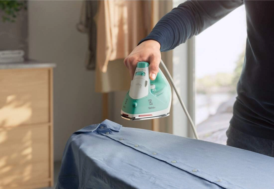 Утюг с паром Electrolux E5SI2-2AM original4 Утюг с паром Electrolux E5SI2-2AM original4