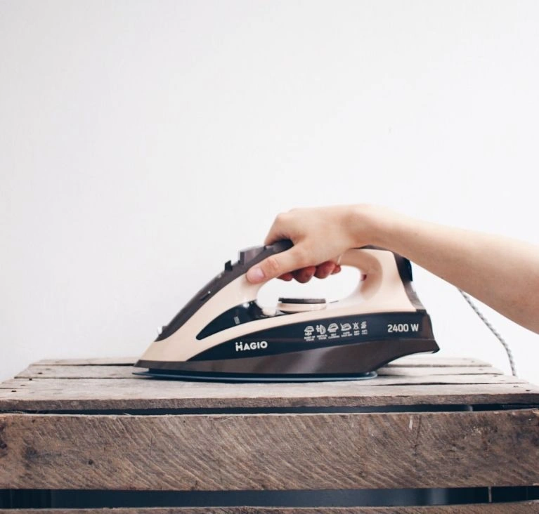 Утюг MAGIO MG-134 BR original5 Утюг MAGIO MG-134 BR original5