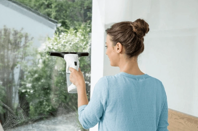 Оконный пылесос (стеклоочиститель) Karcher WV 1 Plus (1.633-608.0) original2 Оконный пылесос (стеклоочиститель) Karcher WV 1 Plus (1.633-608.0) original2