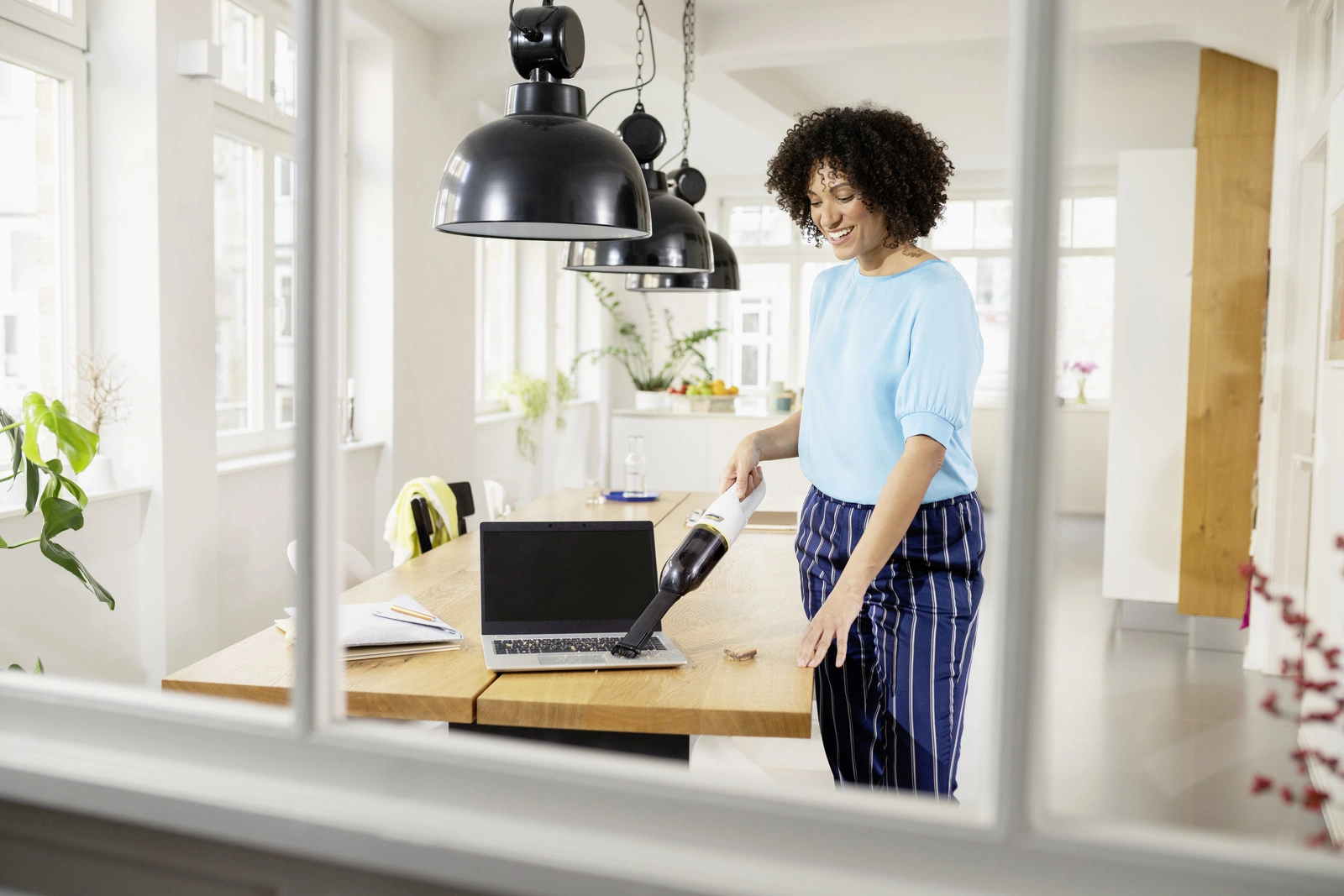 Ручной пылесос/Автомобильный пылесос Karcher CVH 2 (1.198-330.0) original5 Ручной пылесос/Автомобильный пылесос Karcher CVH 2 (1.198-330.0) original5