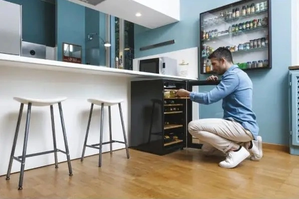 Винна шафа Candy CWC154EEL/N original7 Винна шафа Candy CWC154EEL/N original7