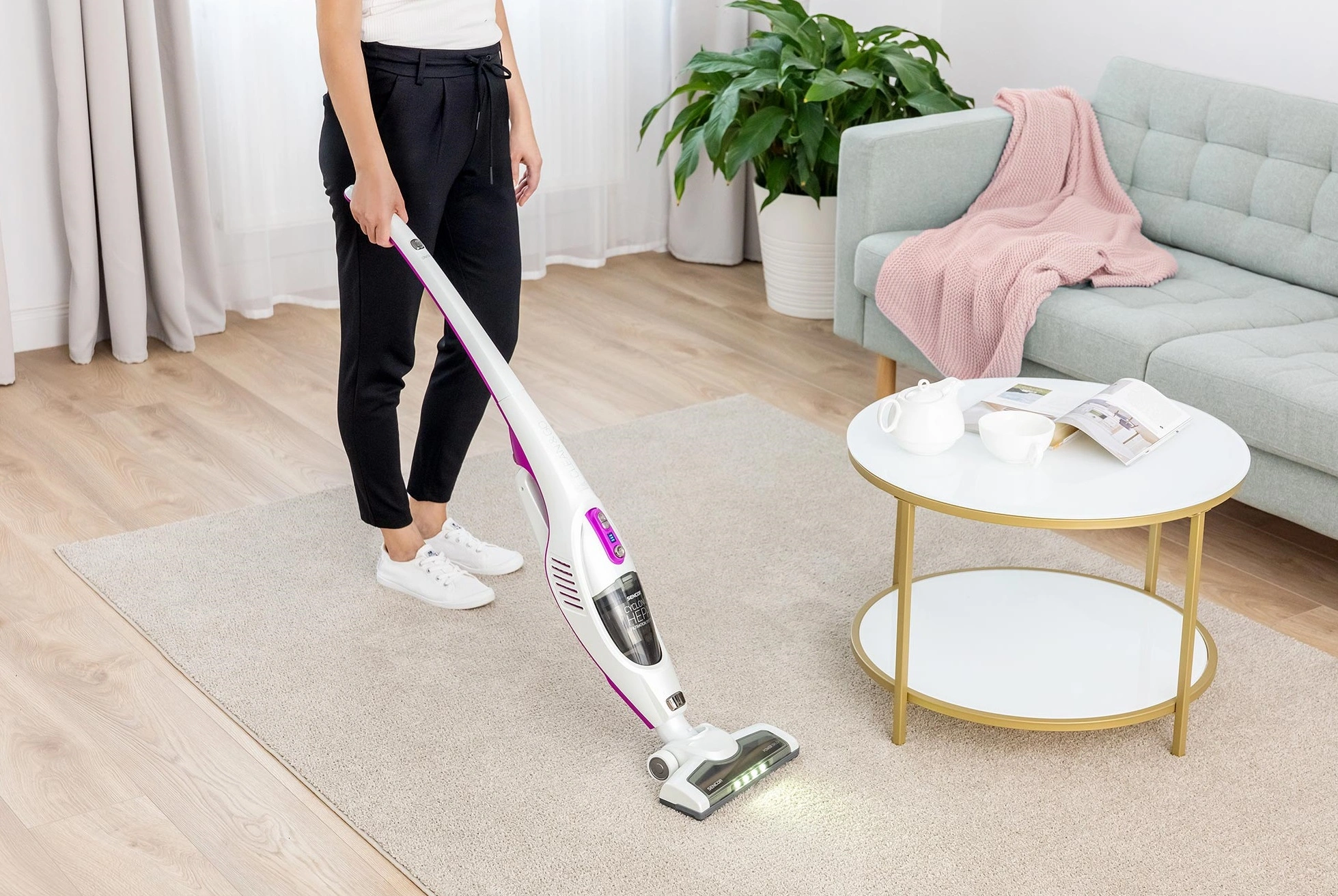 Пылесос беспроводной Sencor SVC7814VT original8 Пылесос беспроводной Sencor SVC7814VT original8