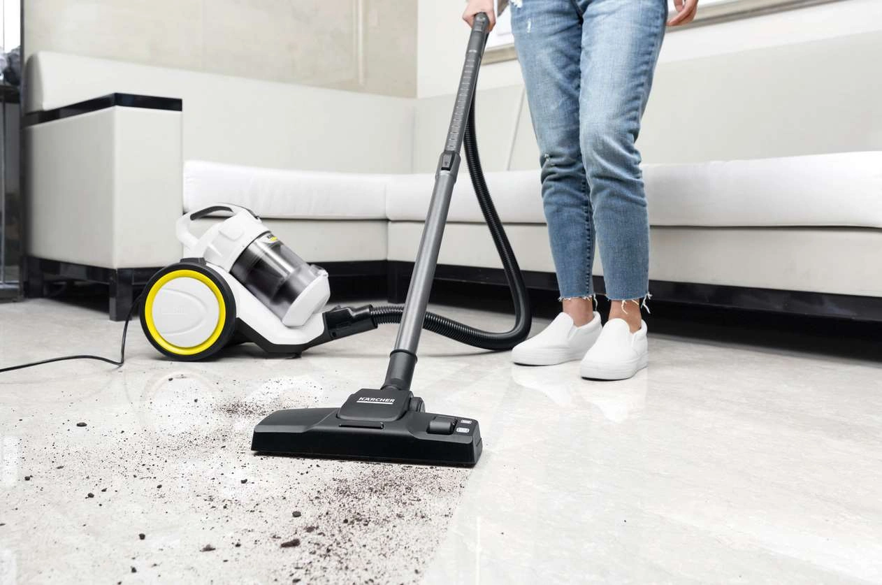 Пылесос безмешковый Karcher VC 3 Plus (1.198-060.0) original3 Пылесос безмешковый Karcher VC 3 Plus (1.198-060.0) original3