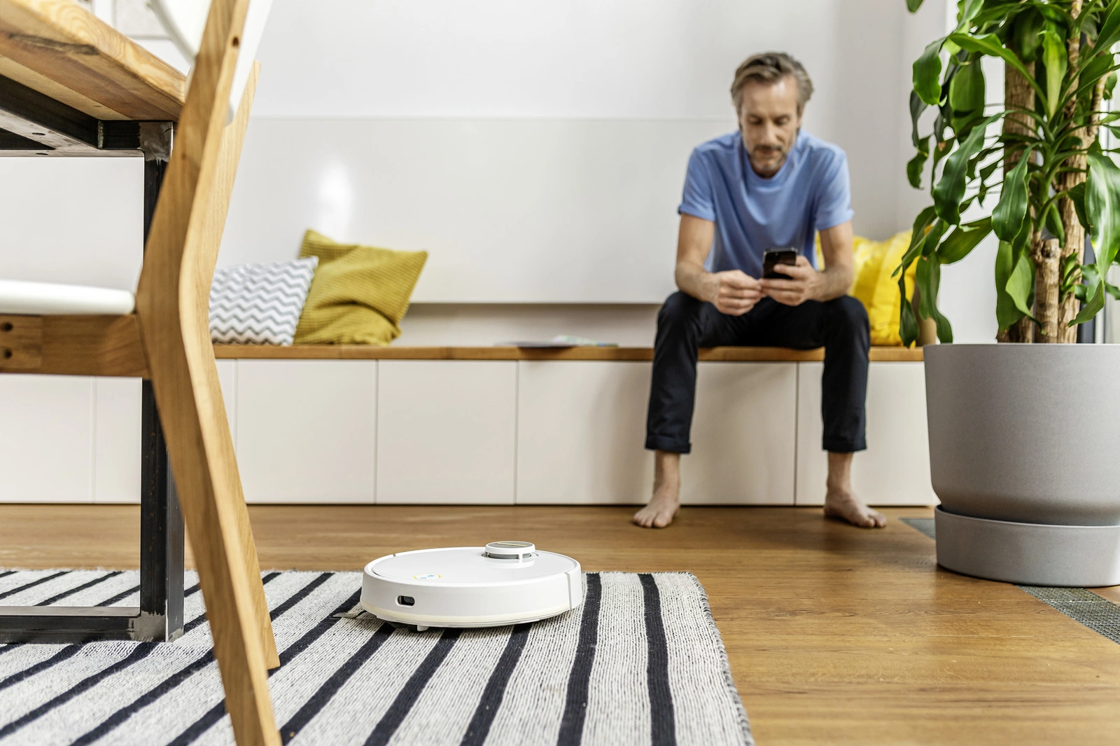 Робот-пылесос с влажной уборкой Karcher RCV 3 (1.269-620.0) original5 Робот-пылесос с влажной уборкой Karcher RCV 3 (1.269-620.0) original5