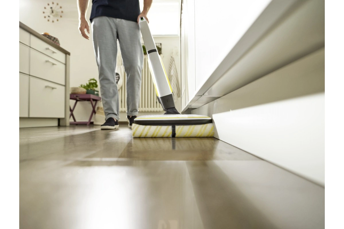 Моющий вертикальный пылесос (электрошвабра) Karcher FC 7 Cordless (1.055-701.0) original4 Моющий вертикальный пылесос (электрошвабра) Karcher FC 7 Cordless (1.055-701.0) original4