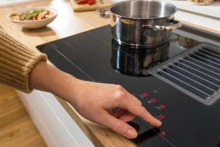 Индукционная варочная панель с вытяжкой  Gorenje HET949BSC original10 Индукционная варочная панель с вытяжкой  Gorenje HET949BSC original10