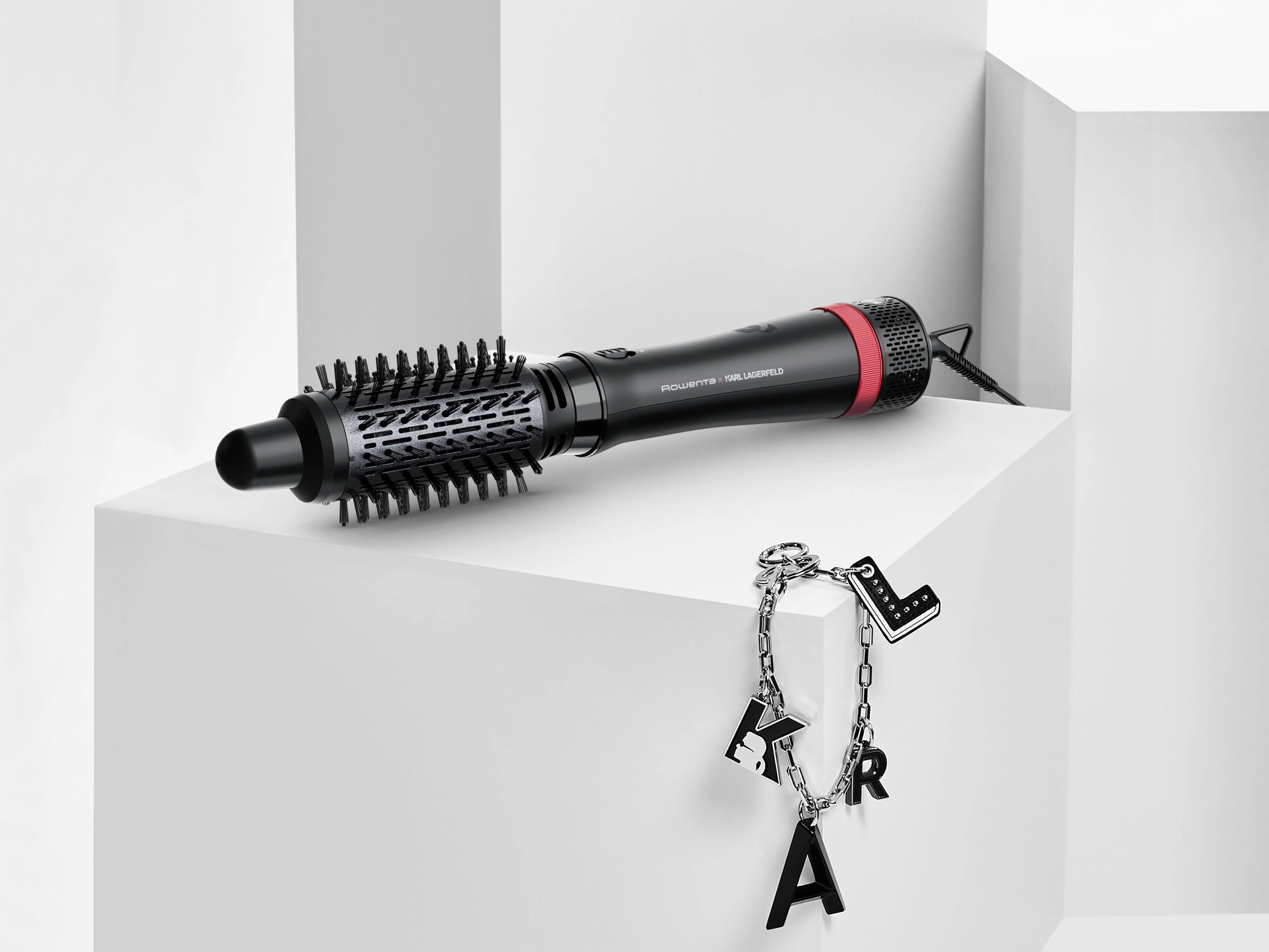 Фен-щетка Rowenta CF635LF0 original2 Фен-щетка Rowenta CF635LF0 original2