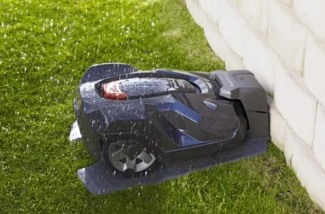 Газонокосилка-робот Husqvarna Automower 420 (9676731-11) original5 Газонокосилка-робот Husqvarna Automower 420 (9676731-11) original5