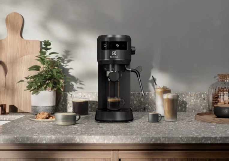 Кофеварка Electrolux Explore 6 E6EC1-6BST original2 Кофеварка Electrolux Explore 6 E6EC1-6BST original2